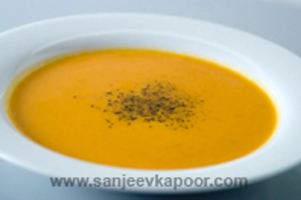 Spicy Tomato, Carrot And Coconut Soup