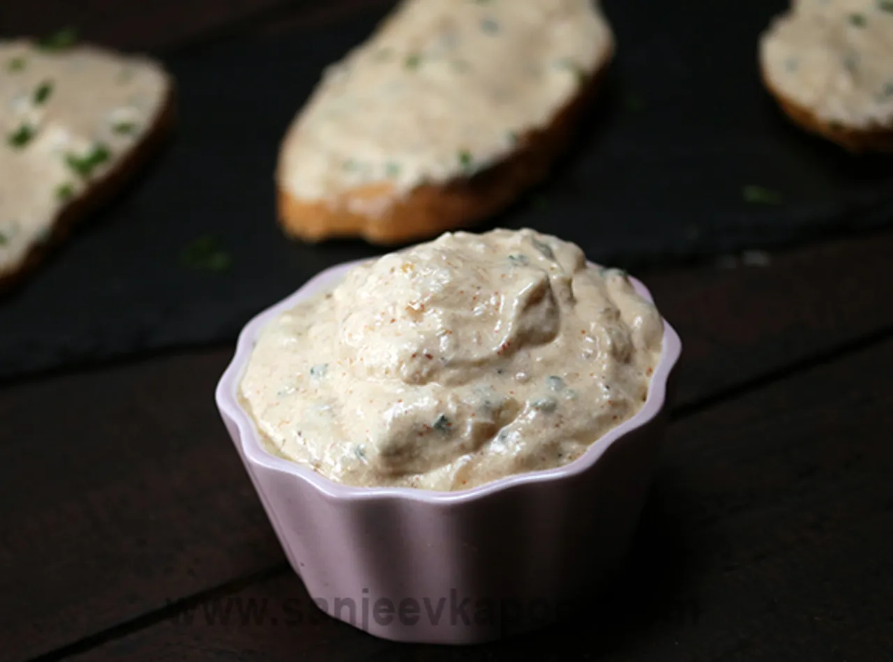 Yogurt and Camembert Dip