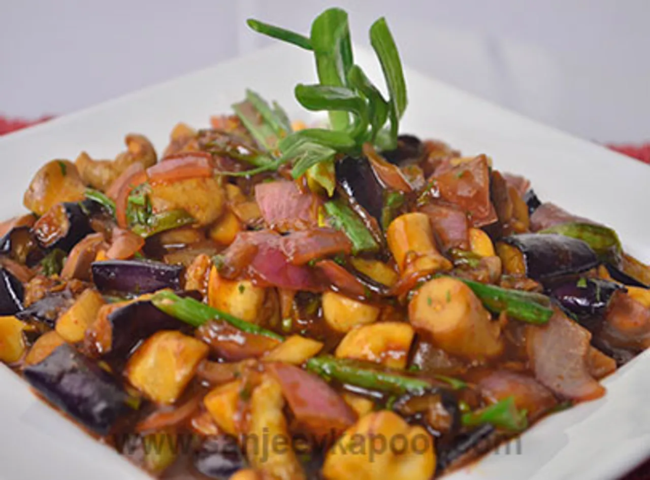 Stir Fried Brinjals and Mushrooms