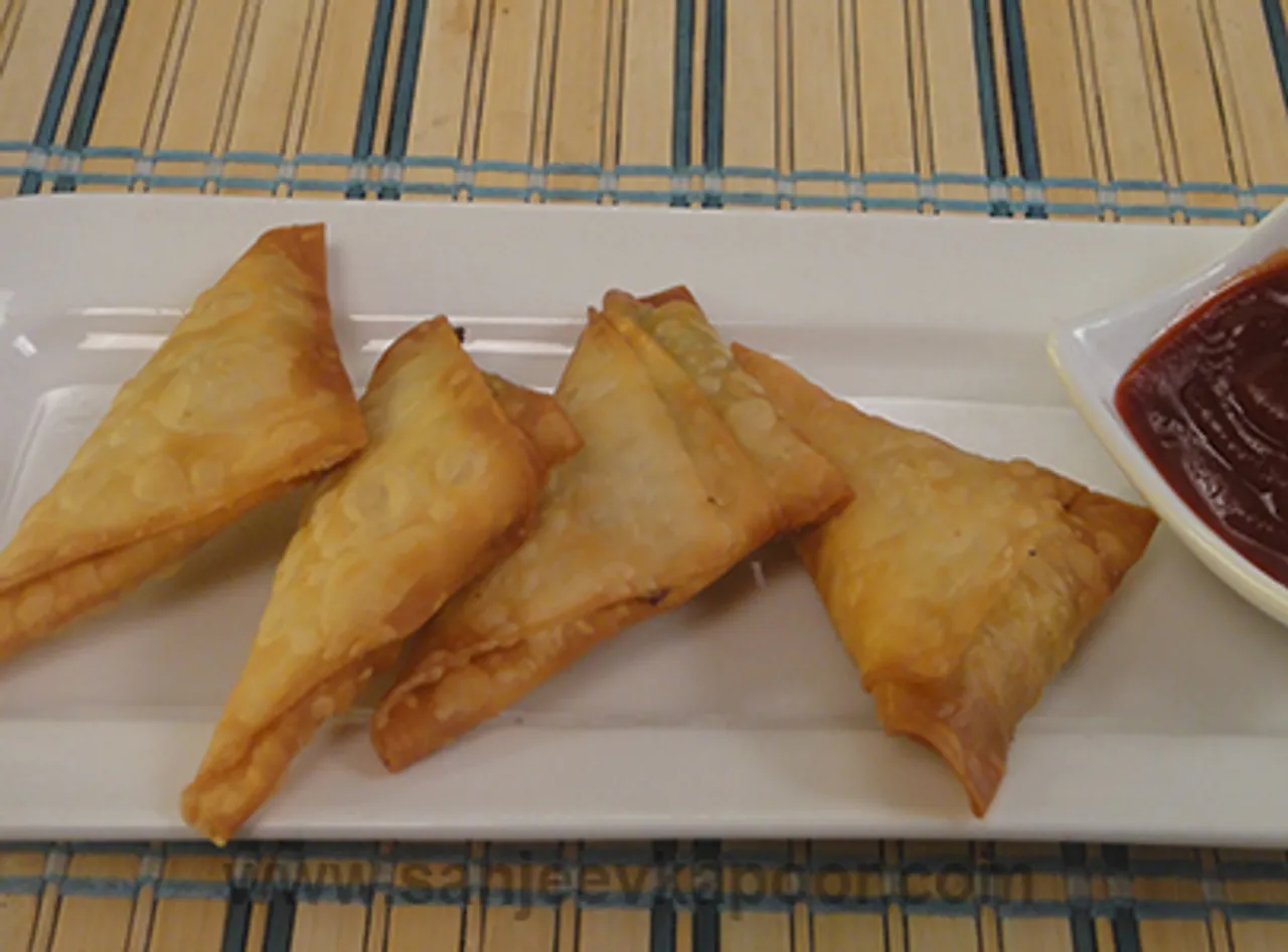 Matar Paneer Samosa