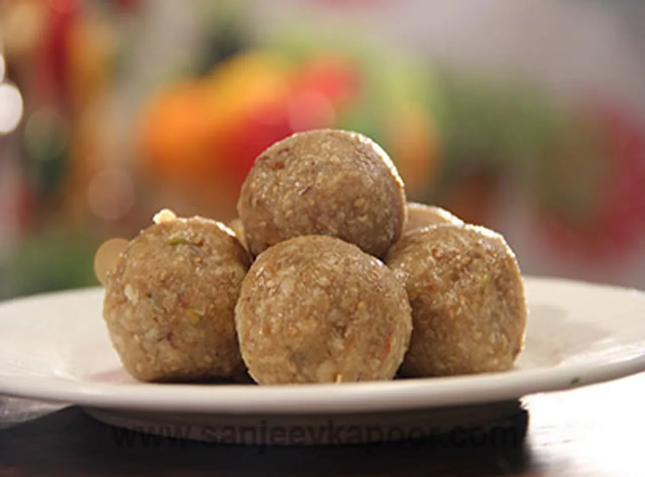 Oatmeal ke Laddoo