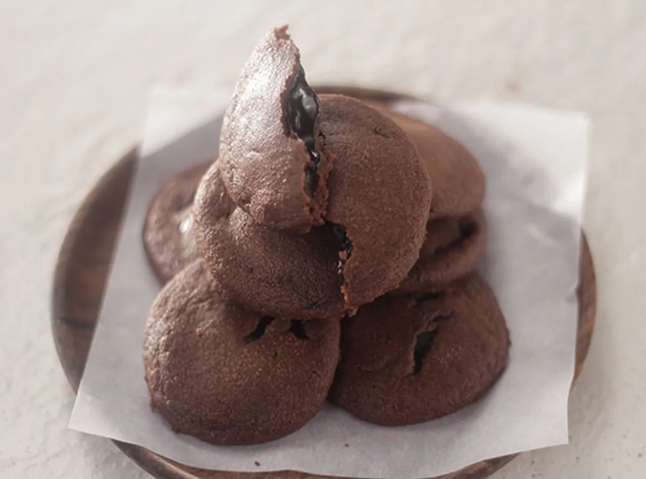 Chocolate lava cookies