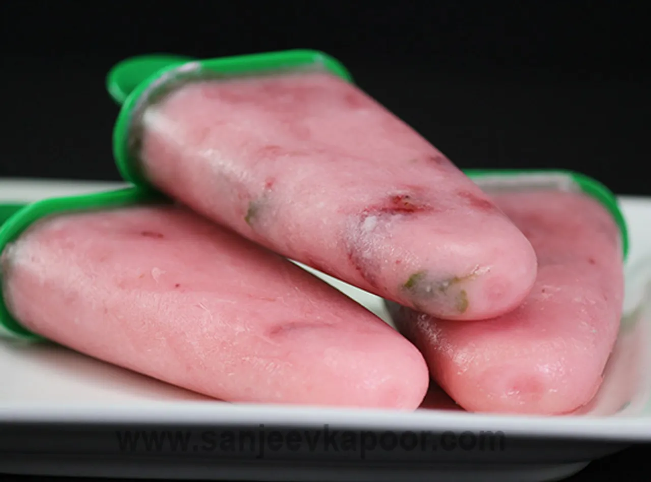 Strawberry Buttermilk Popsicles