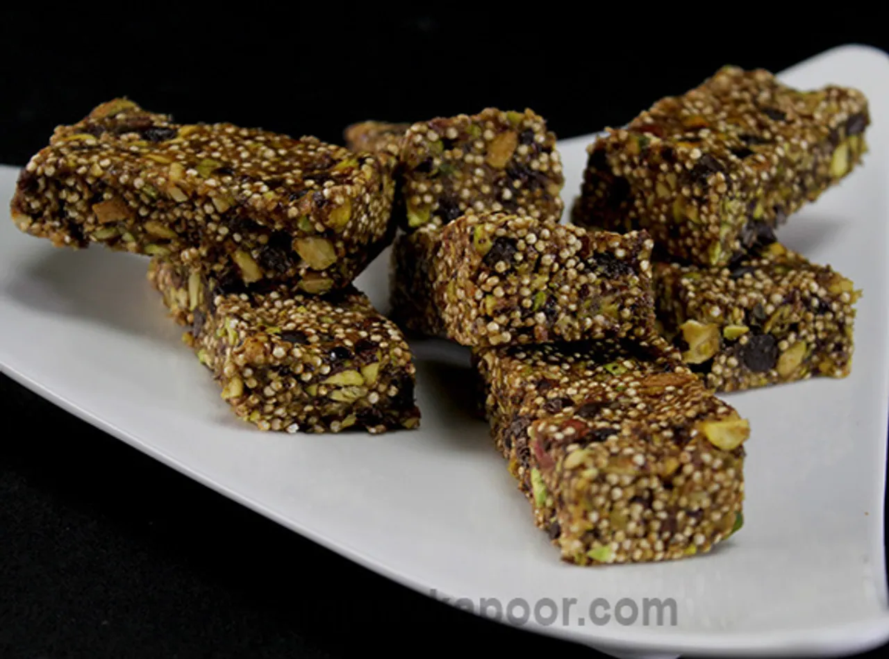 Quinoa Pistachio Bars