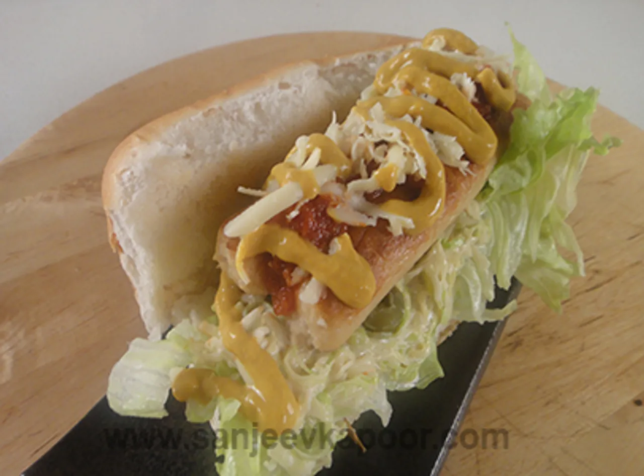 Chilli Cheese Hot Dog