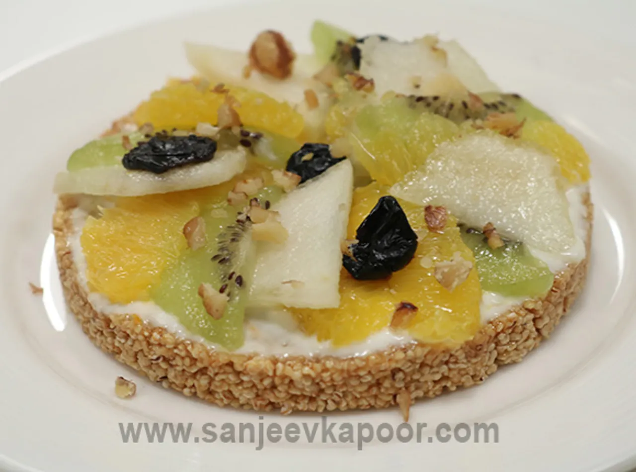 Rajgira Fruit Pizza