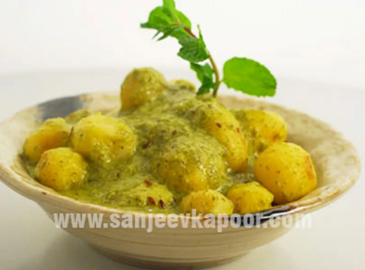 Green Potato Curry