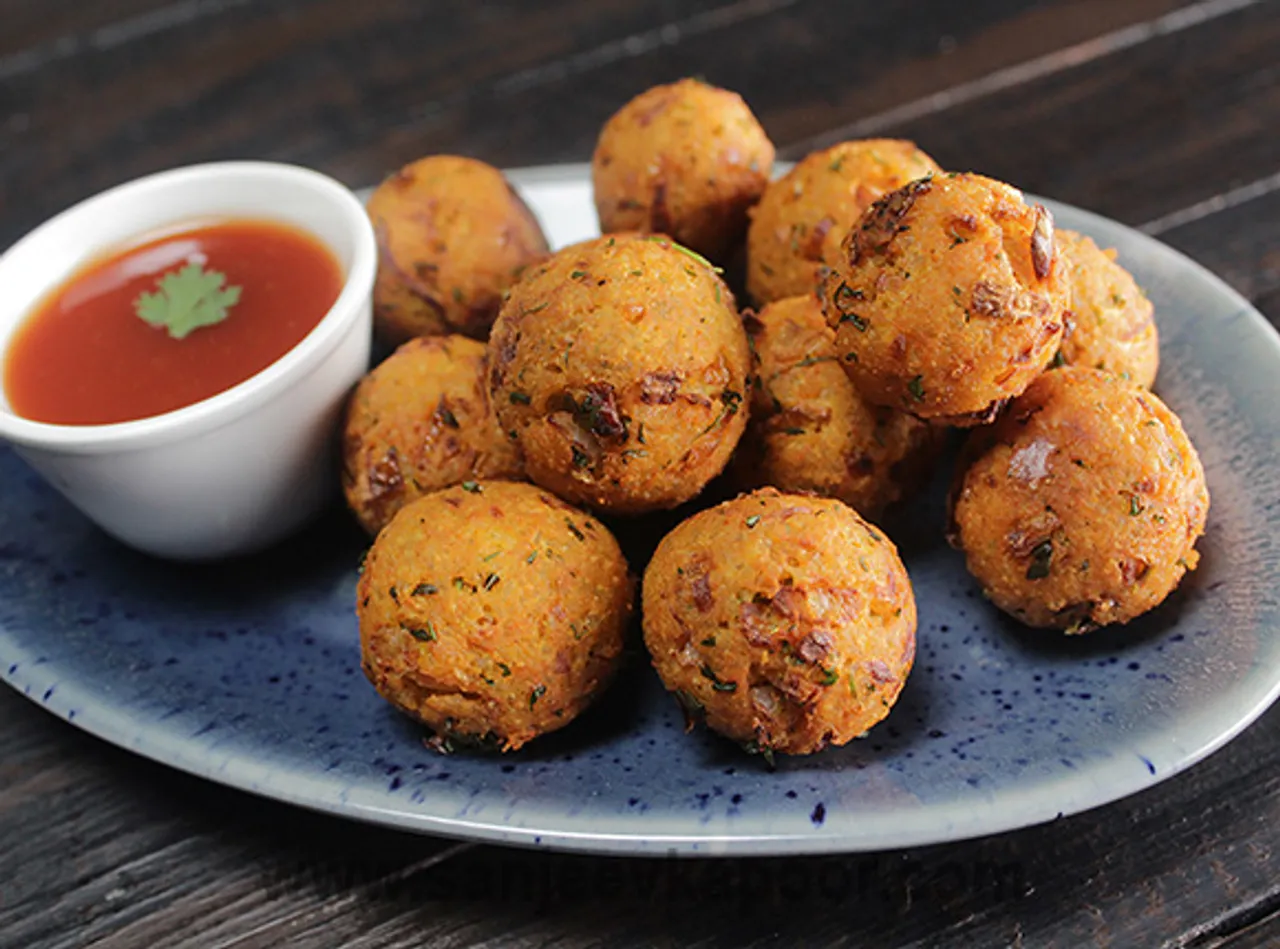 Cheesy Masala Rice Balls