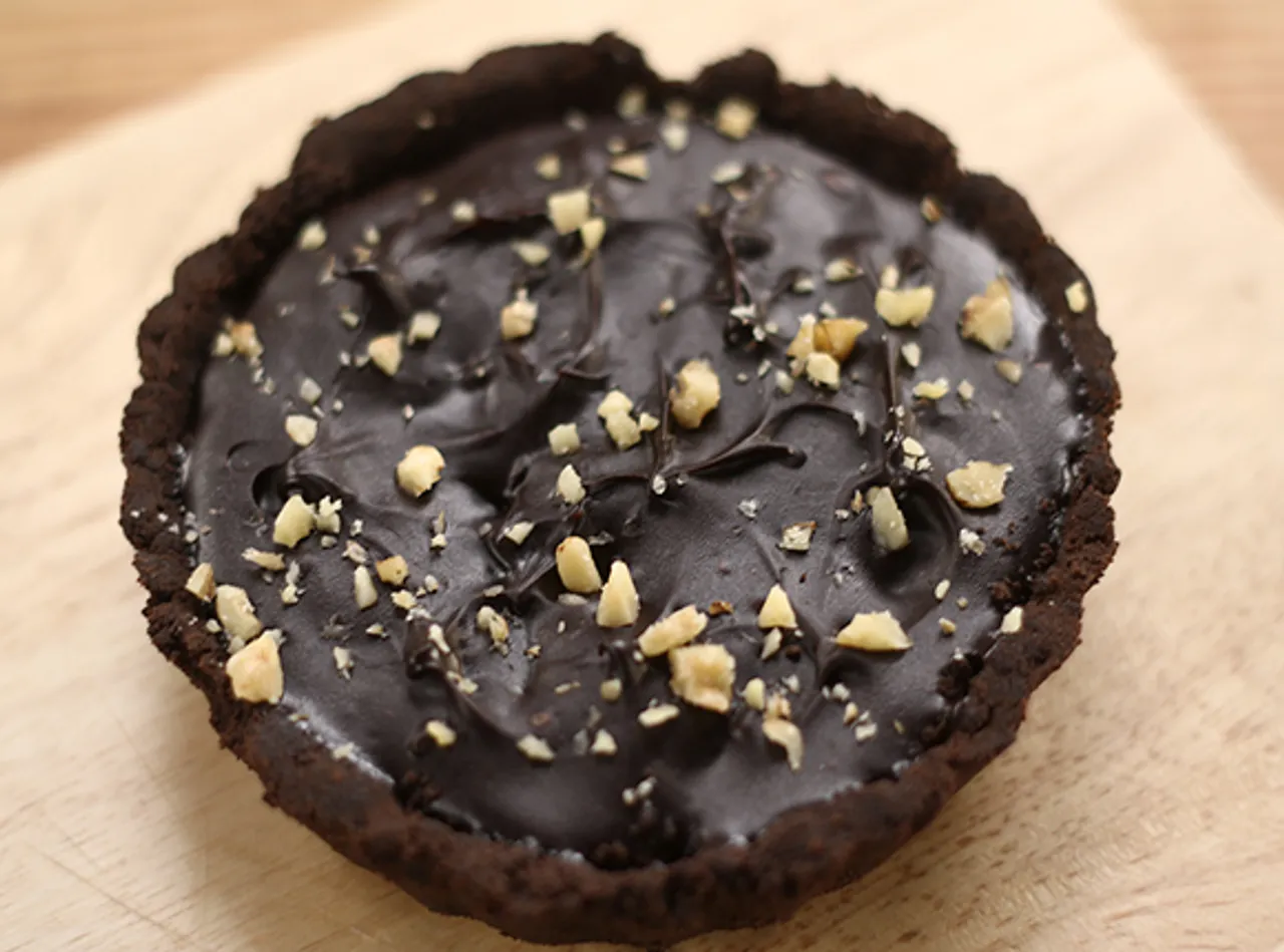 Caramel Walnut Chocolate Tart - SK Khazana