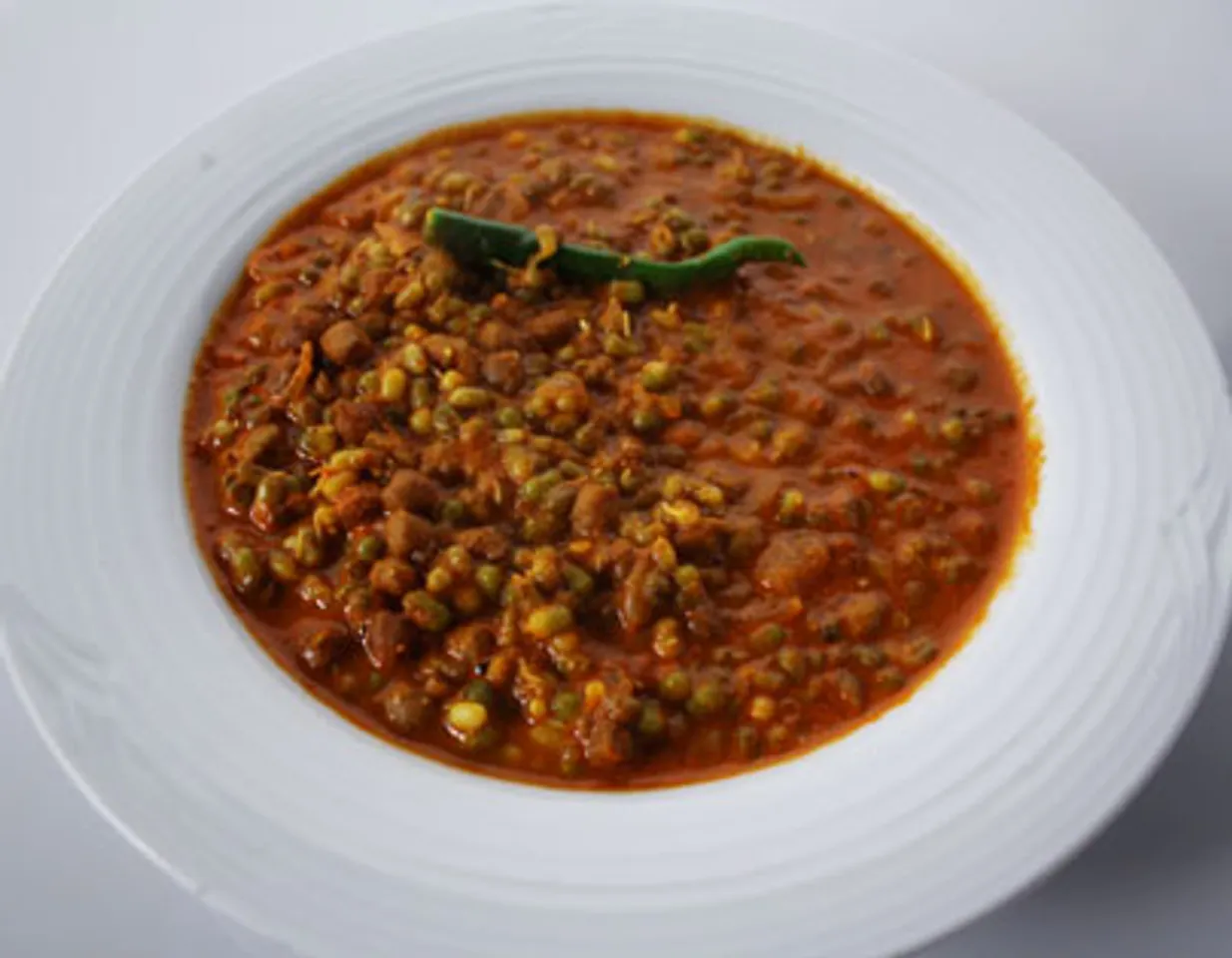 Mixed Sprouts In Fish Curry