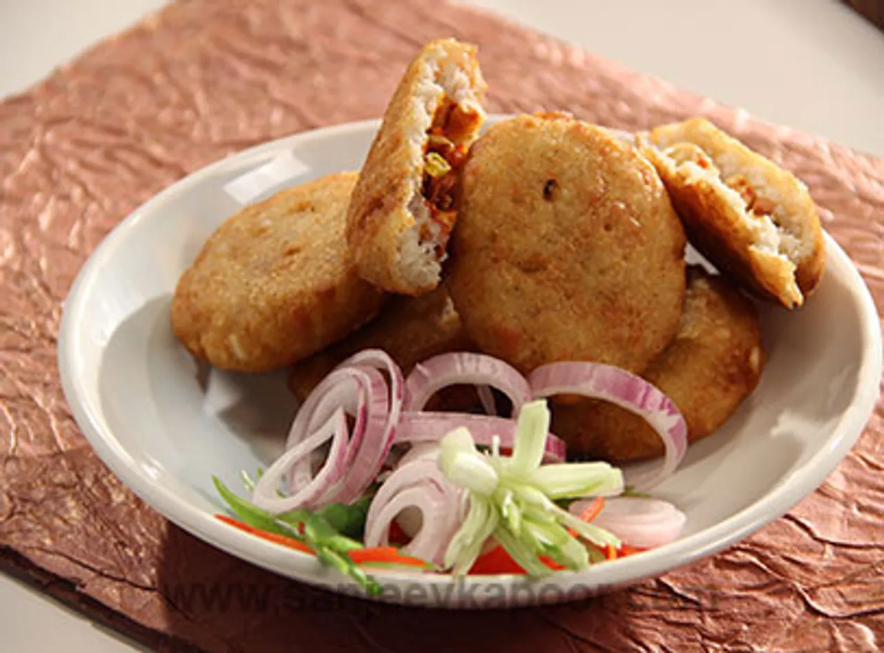 Poha Aloo Kachori