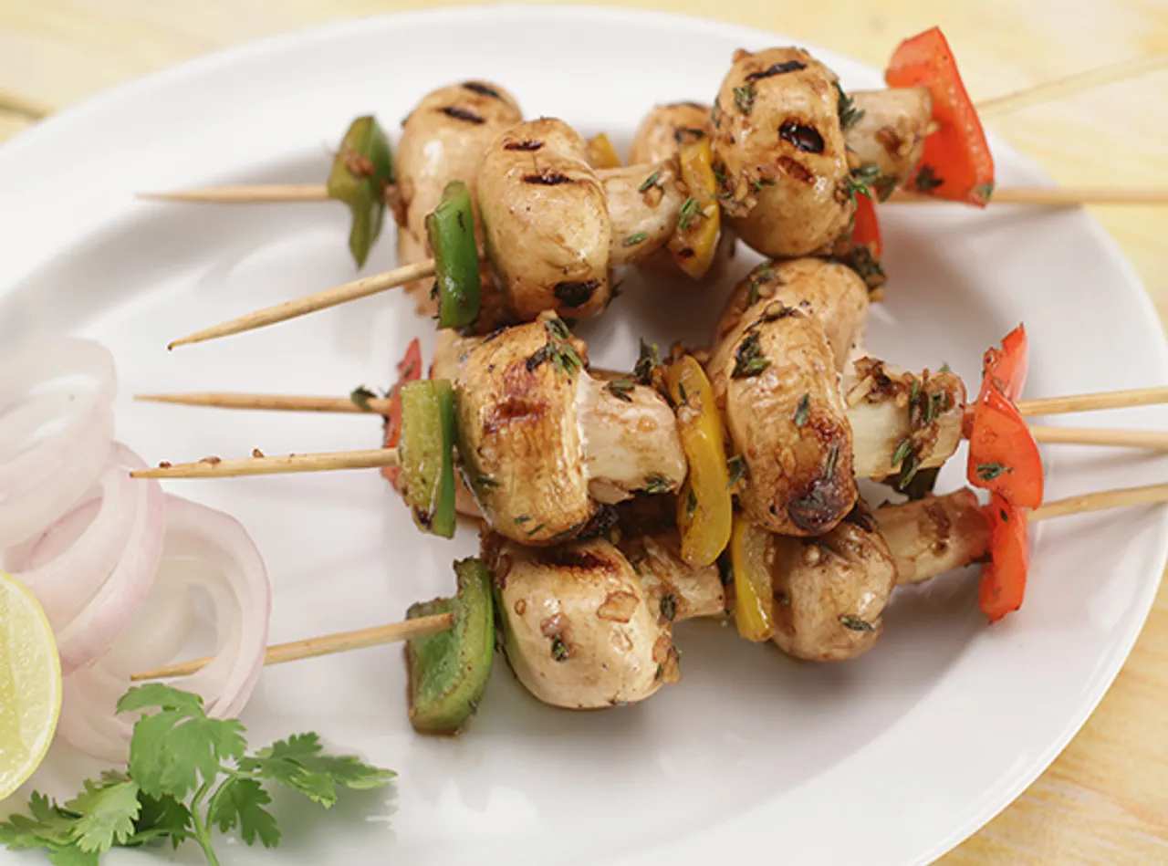 Balsamic Garlic Grilled Mushroom Skewers-SK Khazan