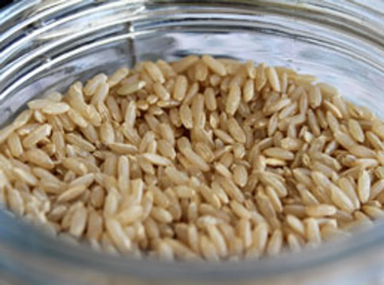 Why brown rice takes more cooking time than white 