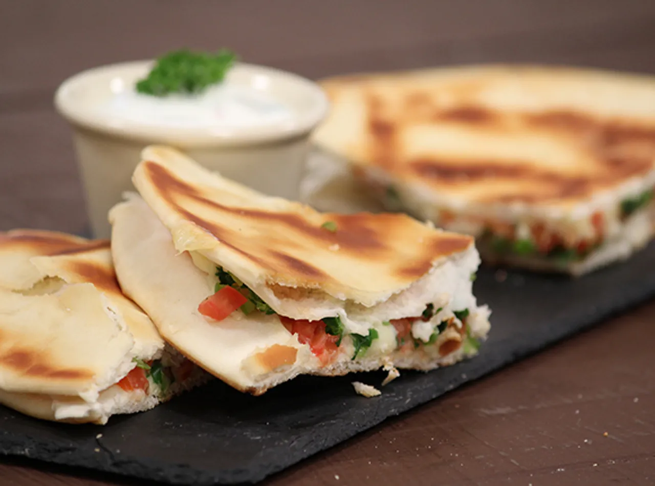 Cheesy Crispy Pita-SK Khazana