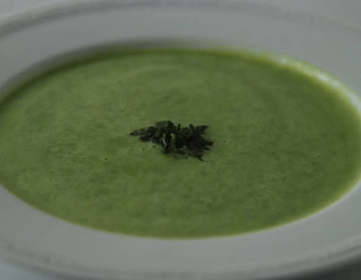 Green Peas And Basil Soup