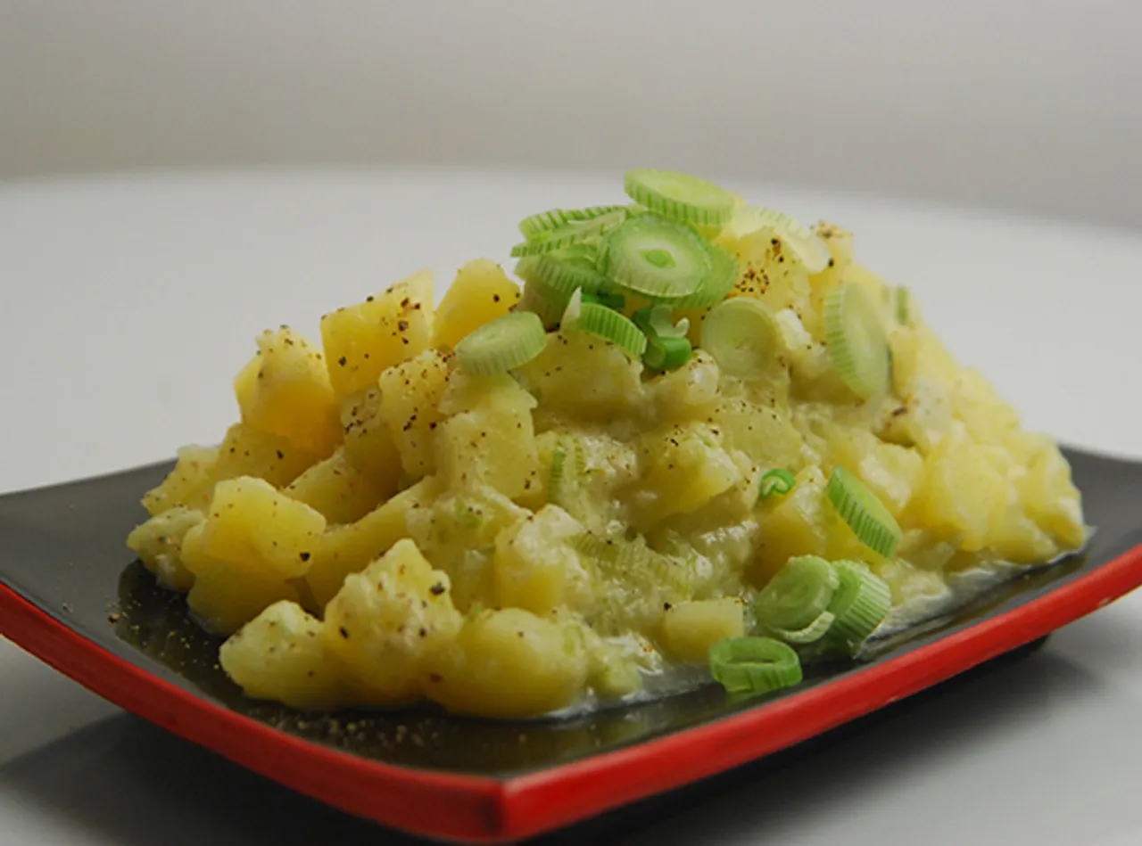 Creamy Garlic Potatoes-Cook Smart