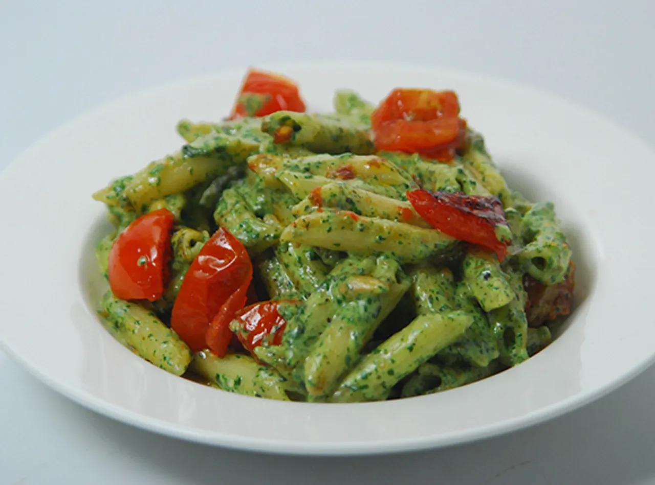 Penne with Spinach Pesto-Cook Smart
