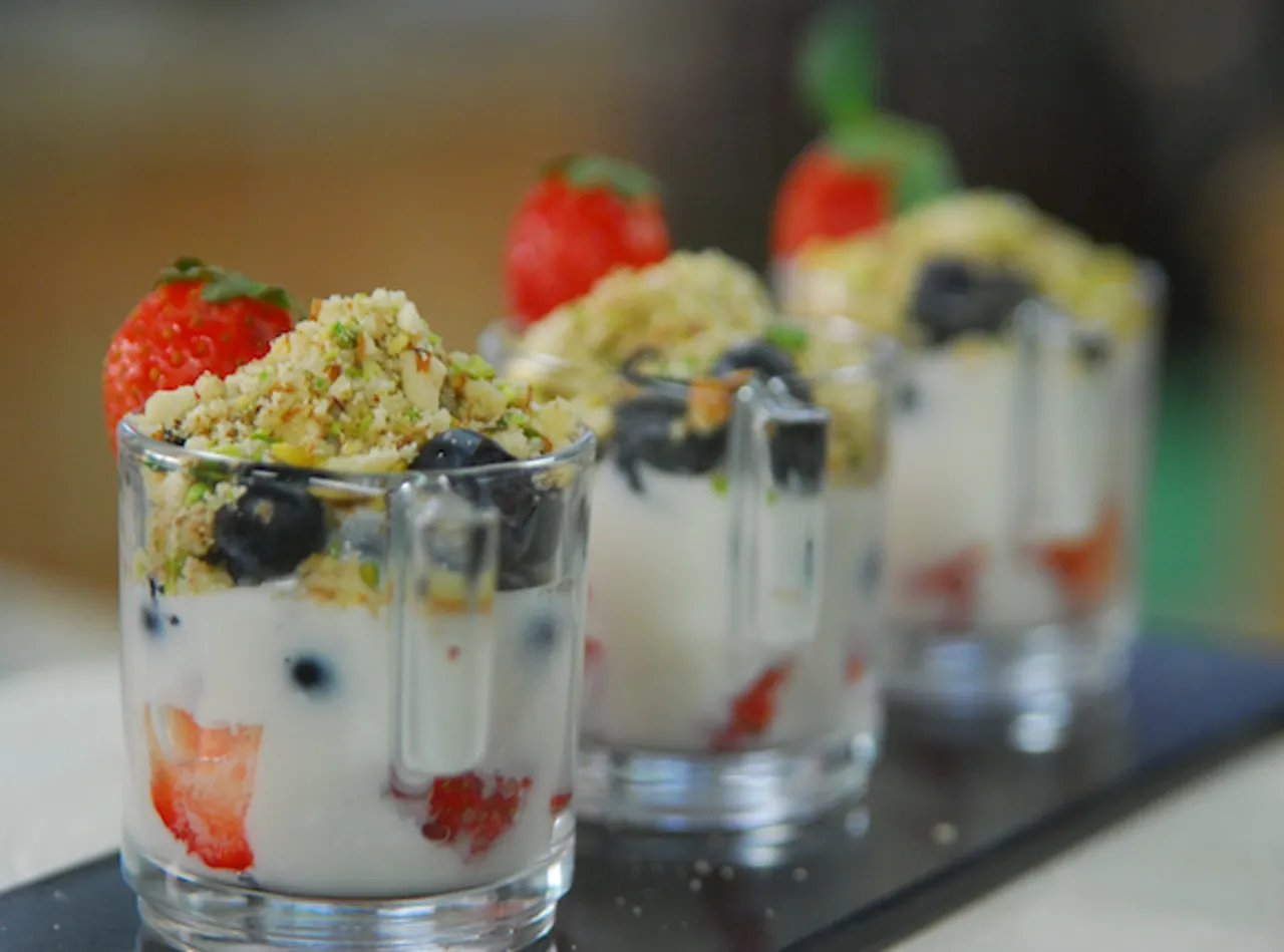 Yogurt with Berries