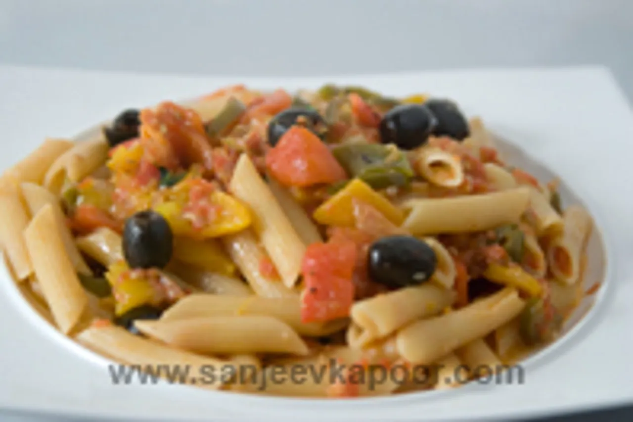 Penne With Roasted Peppers, Tomato And Basil Salsa