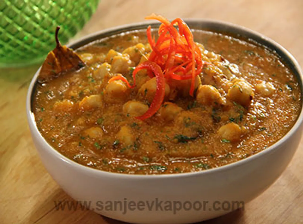 Chana aur Red Pumpkin Tariwala