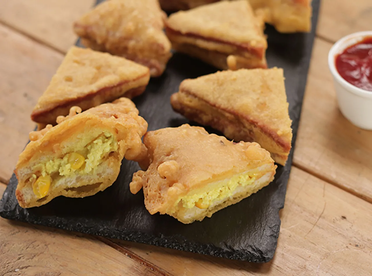 Paneer Corn Bread Pakoda - SK Khazana