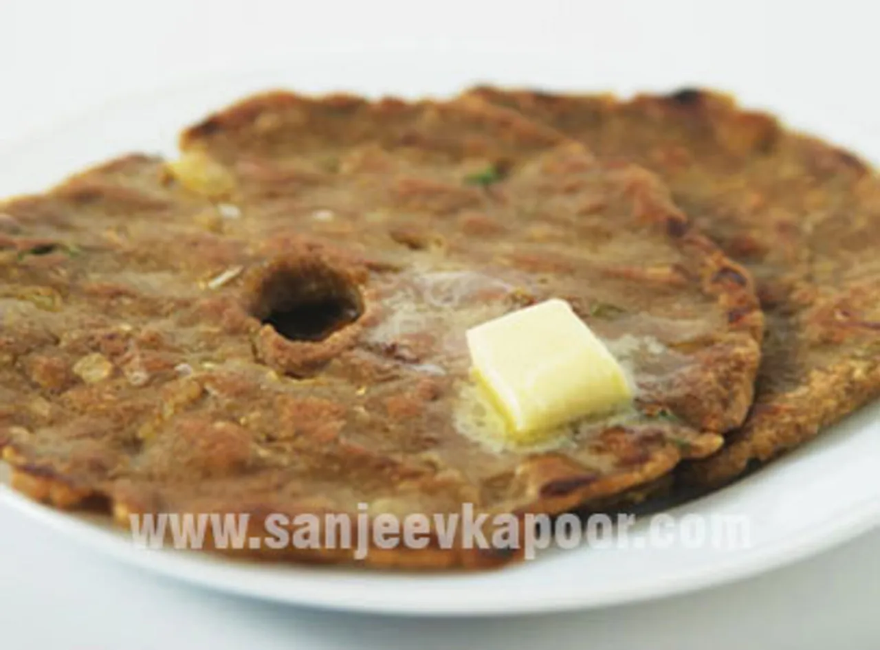 Bhajnee Thalipeeth