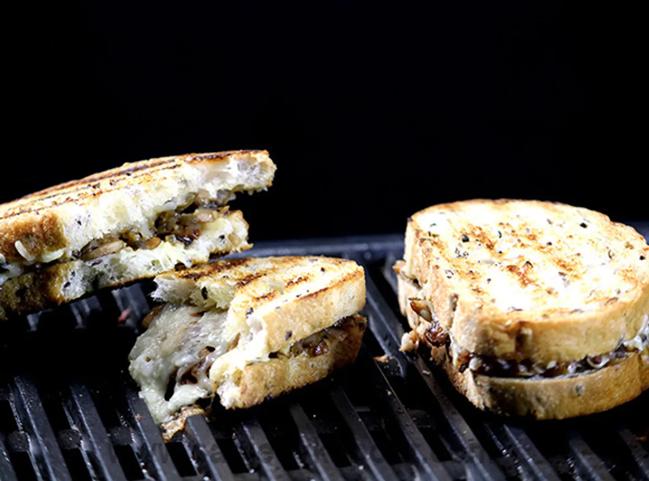 Grilled Mushroom Melts