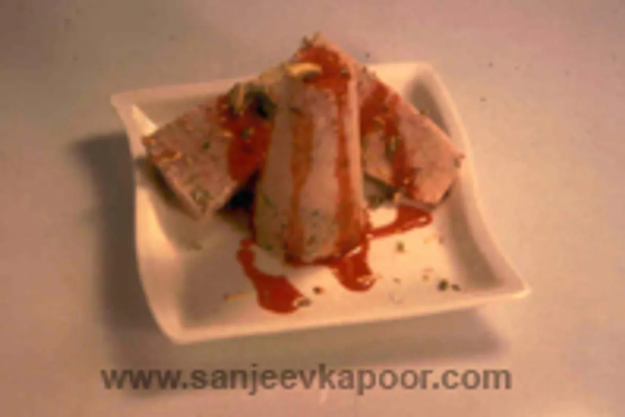 Strawberry And Pista Kulfi