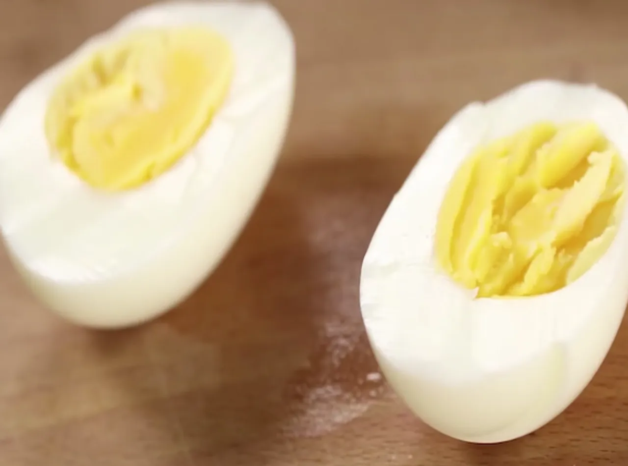 How to Perfectly Boil Eggs 