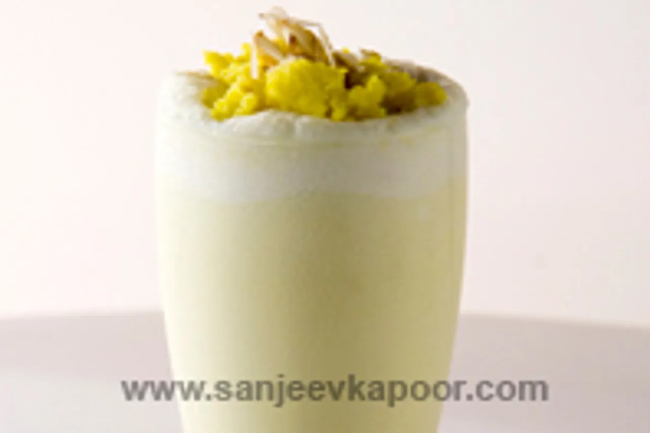 Pedewali Meethi Lassi