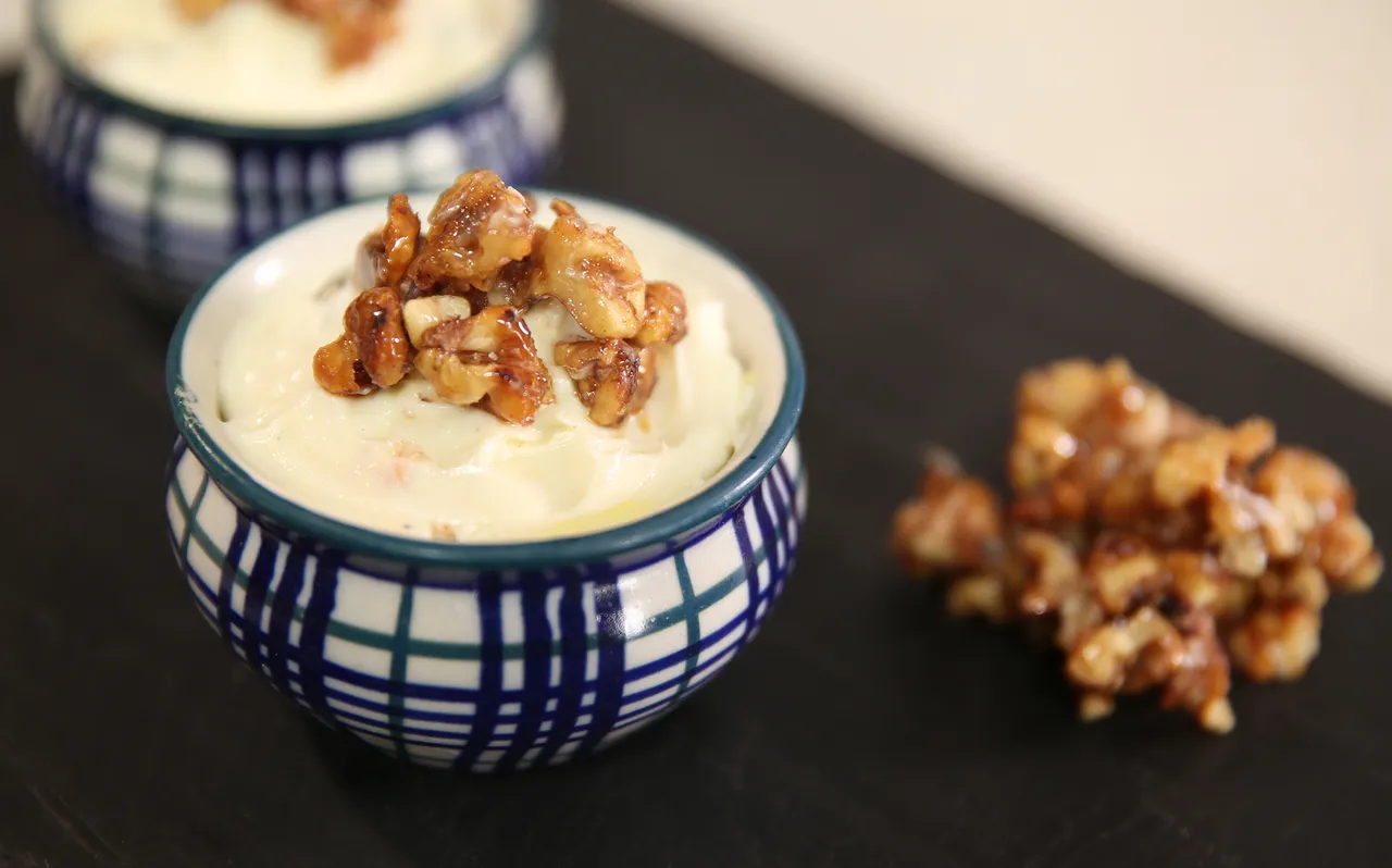 Shrikhand with Caramelised Walnuts