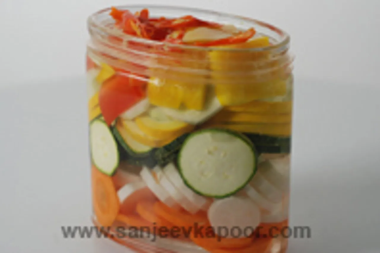 Hot Sweet Vegetable Pickle