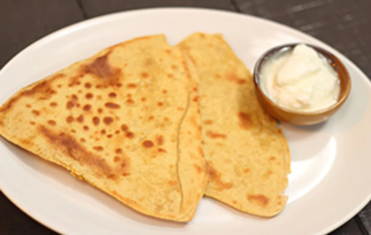 Besan Ki Masala Roti