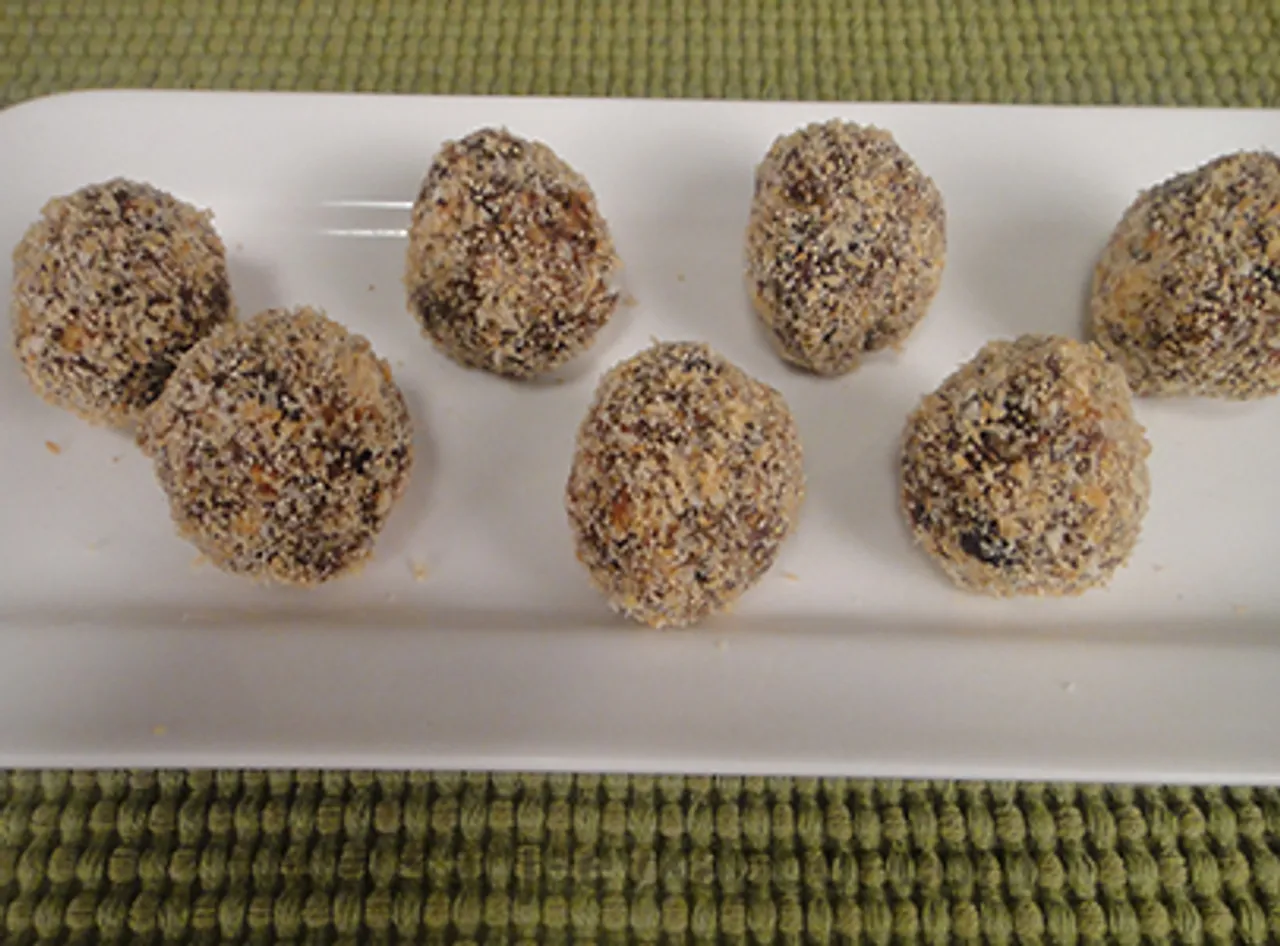 Dry Fruit Laddoo