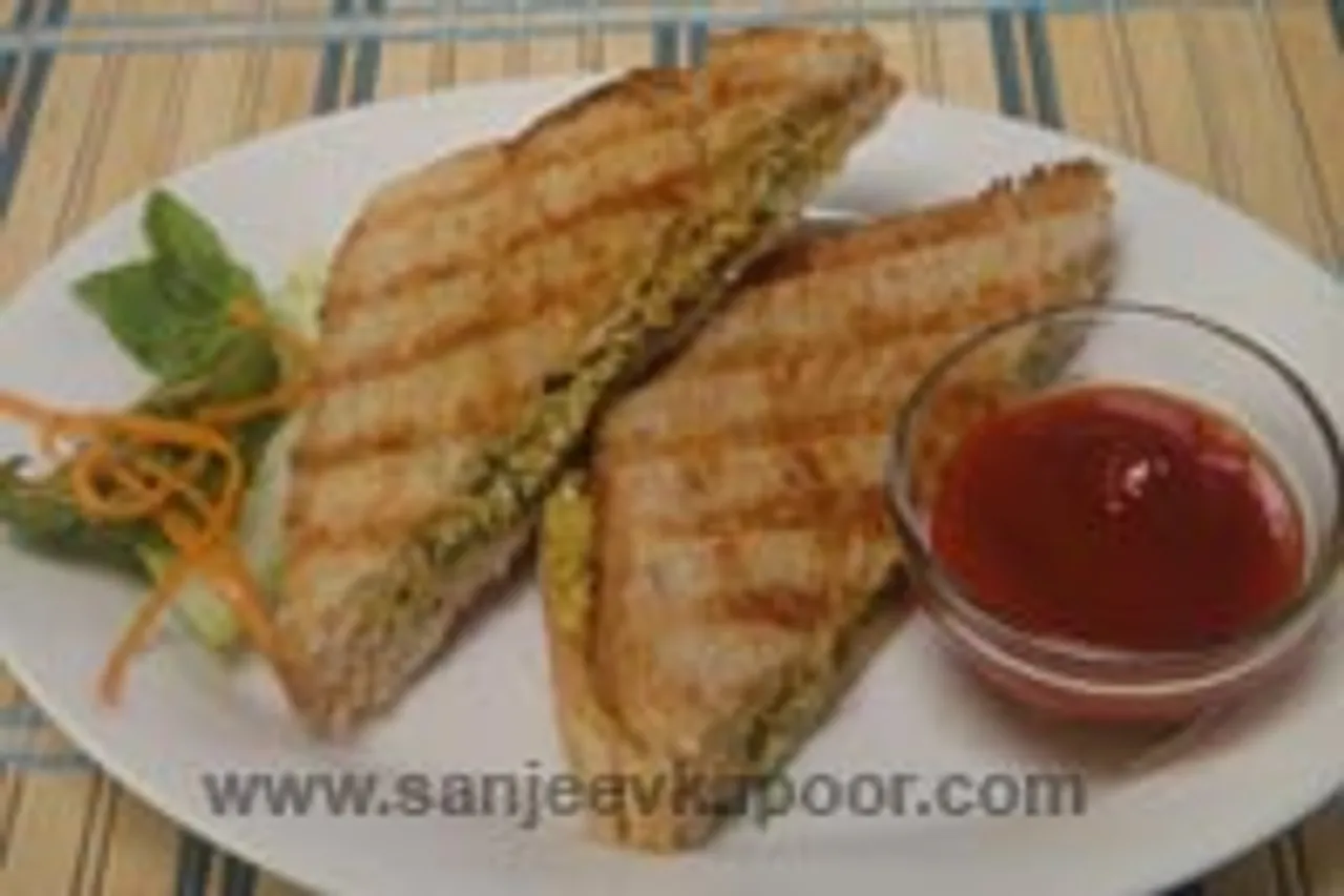 Grilled Cottage Cheese And Cabbage Sandwich