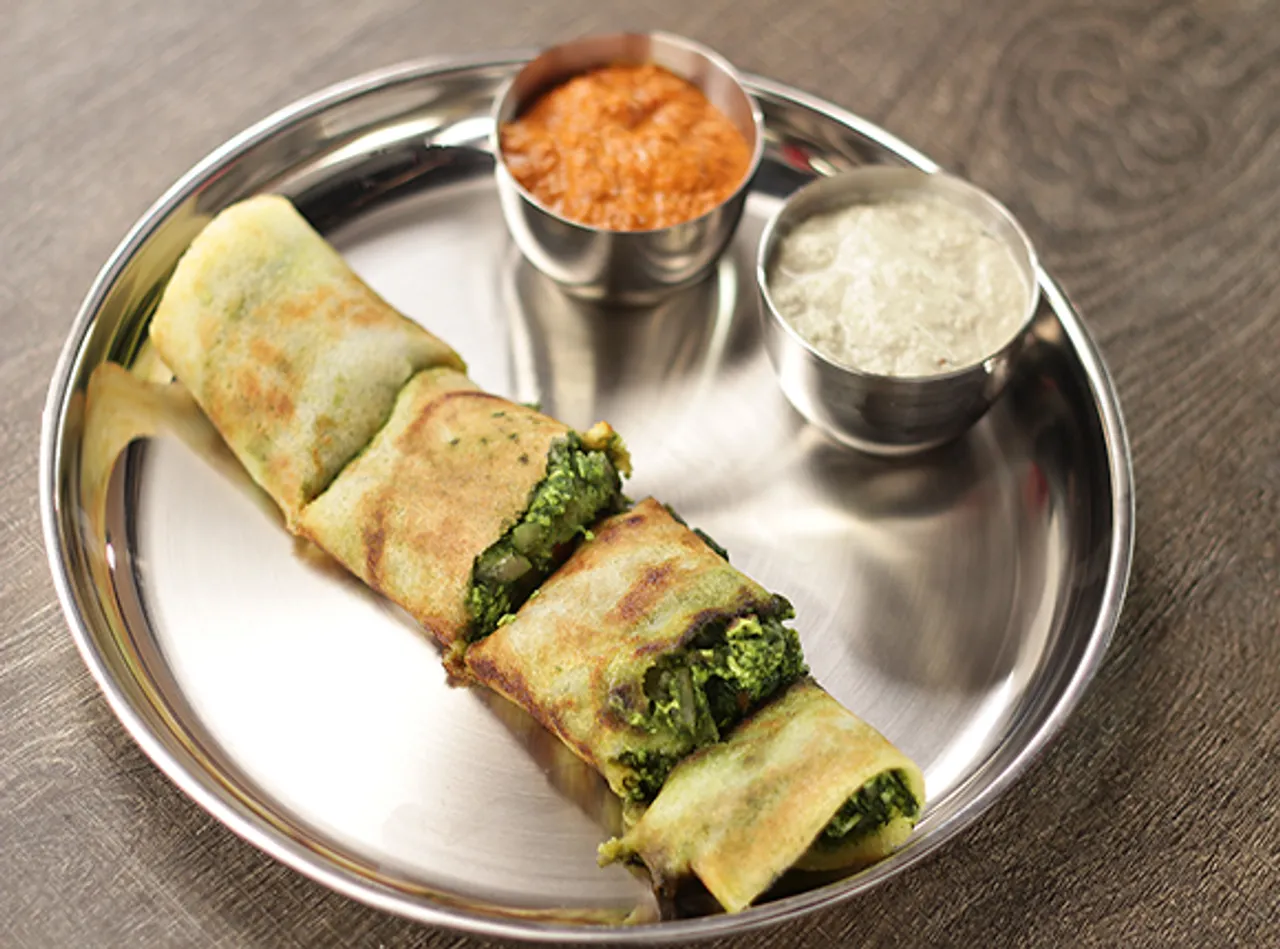 Palak Paneer Dosa - SK Khazana