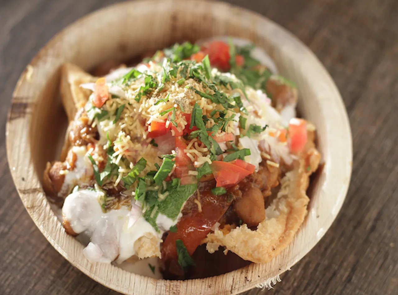 Samosa Chole Chaat 