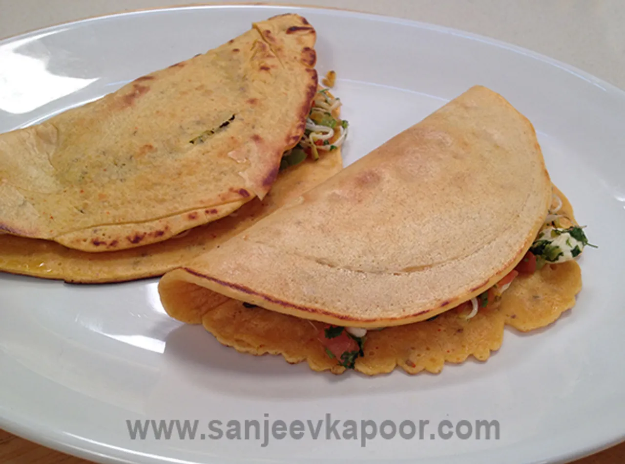 Besan Cheela with Sprouts and Paneer