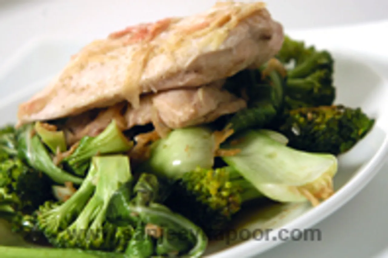 Steamed Ginger Chicken With Asian Greens