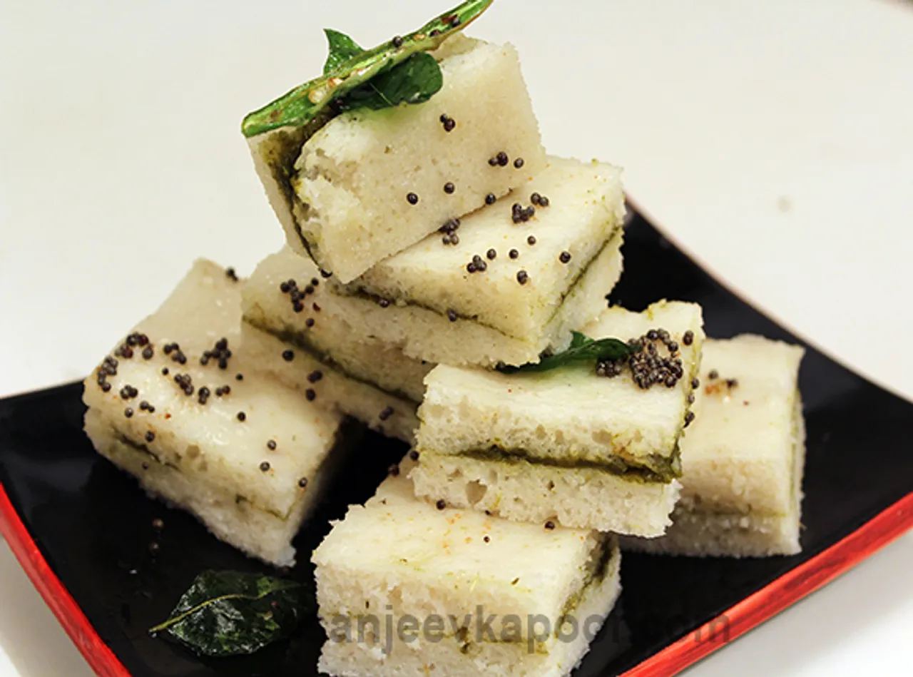 White Dhokla Sandwich