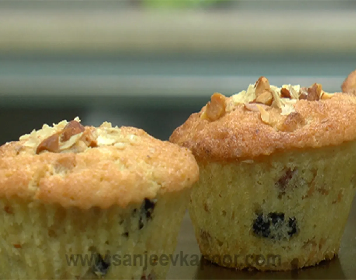 Oats and Nuts Muffins