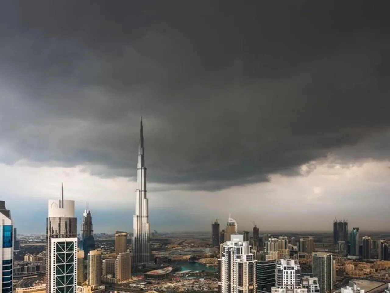 UAE experiencing light to moderate rain due to a natural low-pressure system