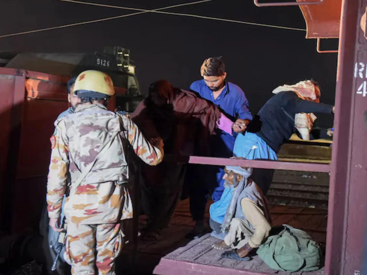pakistan train hijack