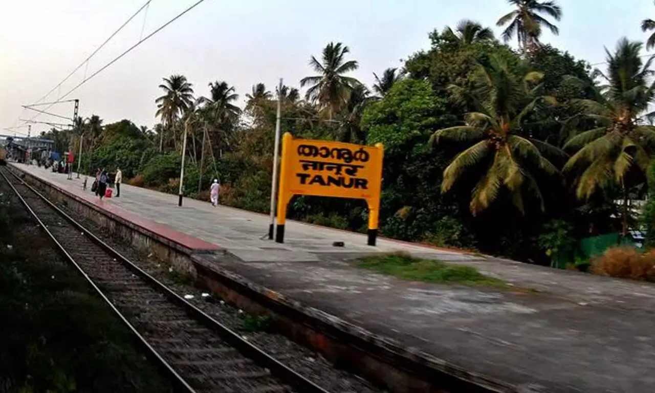 1413549-tanur-railway-station.webp