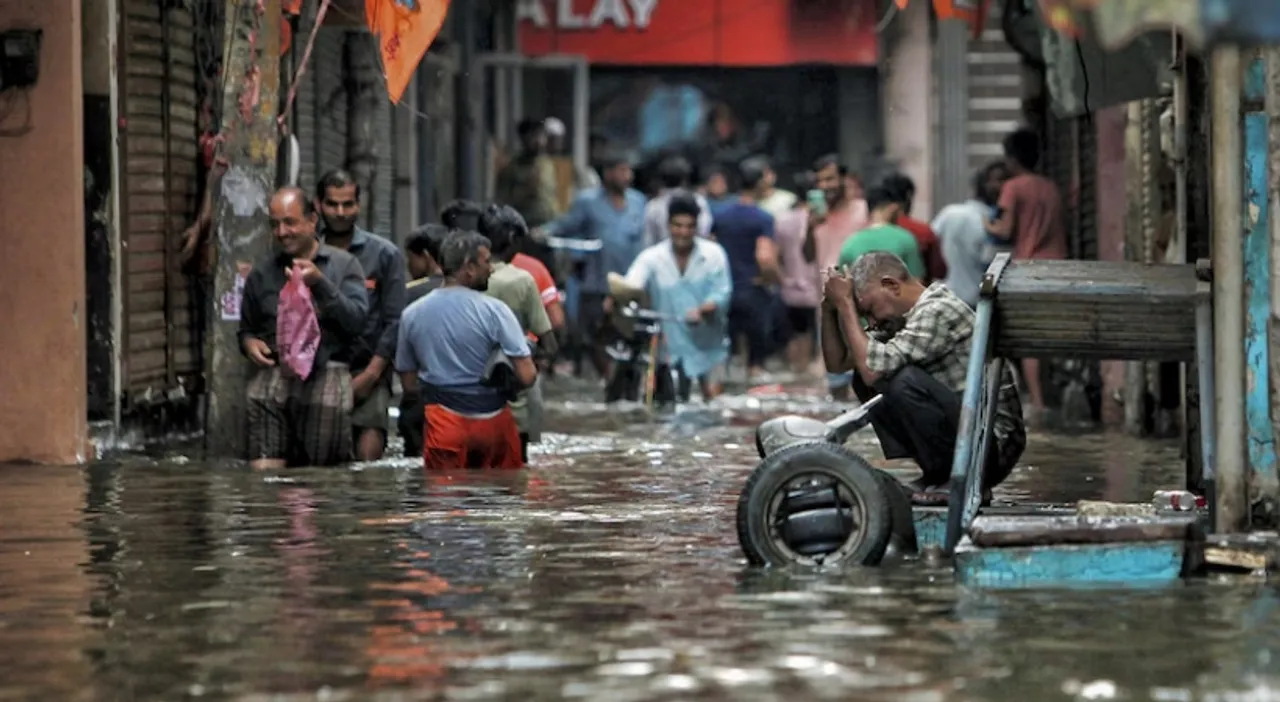 11-dead-as-heavy-rains-lash-capital-city