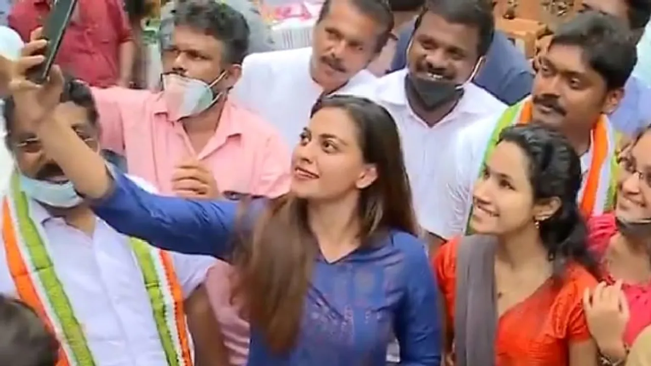 നടി അനുശ്രീ വോട്ട് ചോദിച്ച യു.ഡി.എഫ് സ്ഥാനാര്‍ത്ഥി തോറ്റു