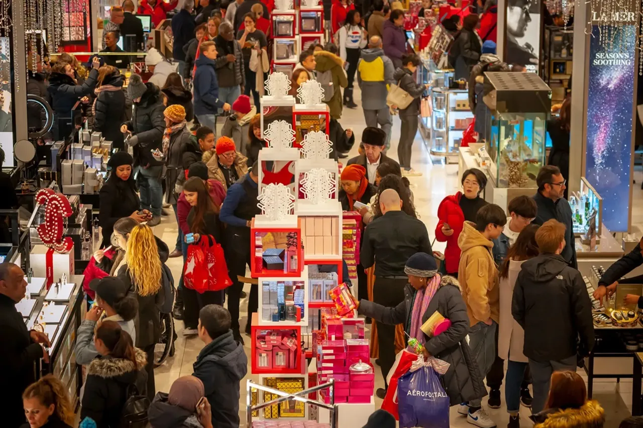 Black Friday Why Our Brains Love A Good Bargain