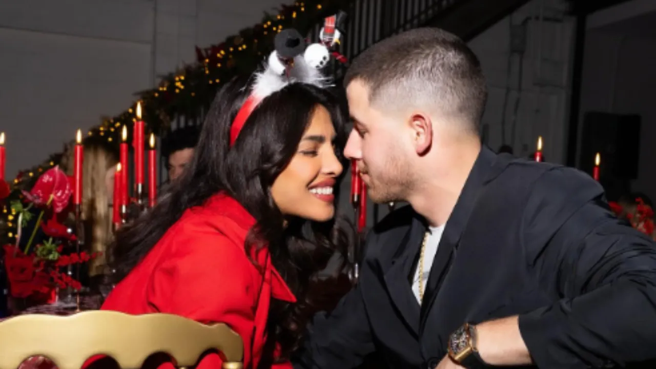 Celebs Begin Pre-Christmas Celebrations