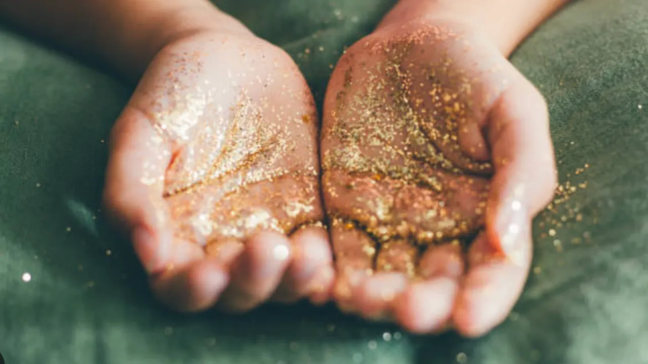 glitter