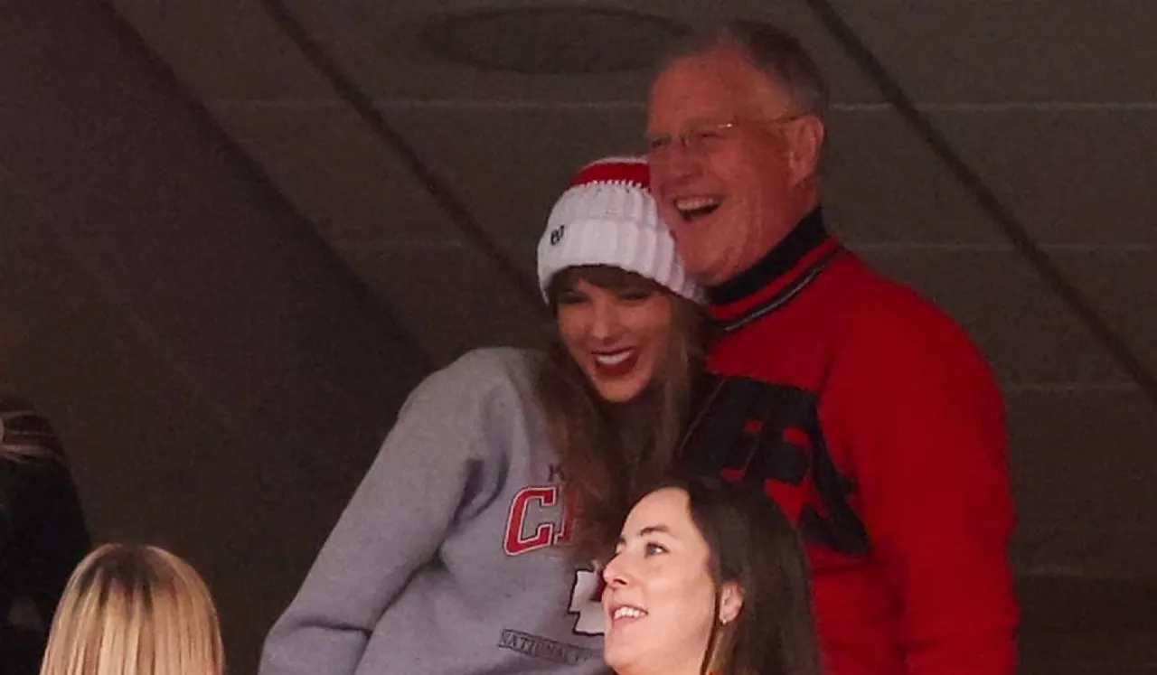 Did Taylor Swift's Dad Assault A Pap? Singer’s Team Addresses Reports